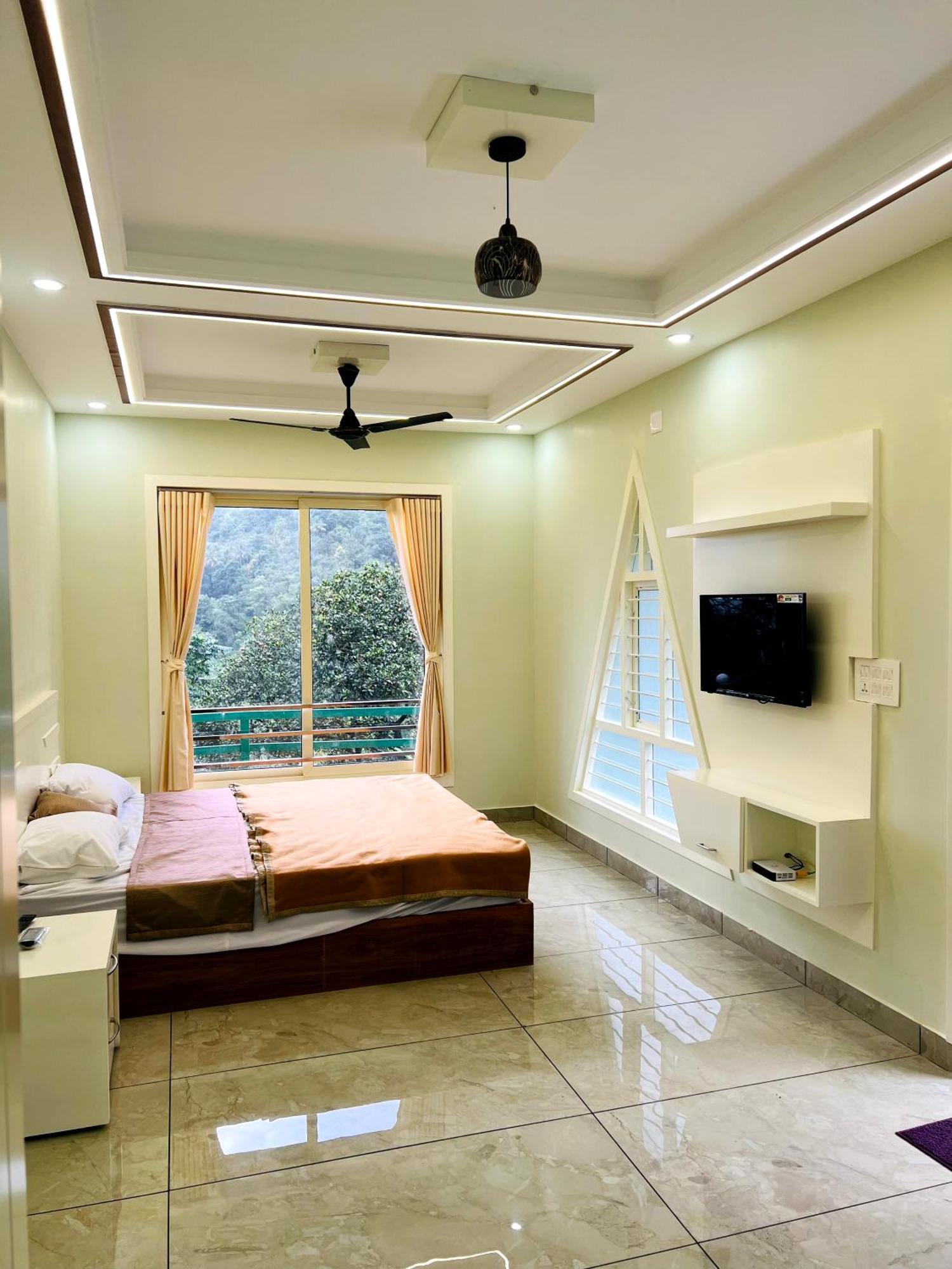 Royal Mount Inn Resorts Paithalmala Room photo
